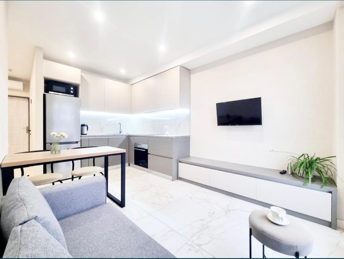 Most City Area Lux Studio Днепър Екстериор снимка